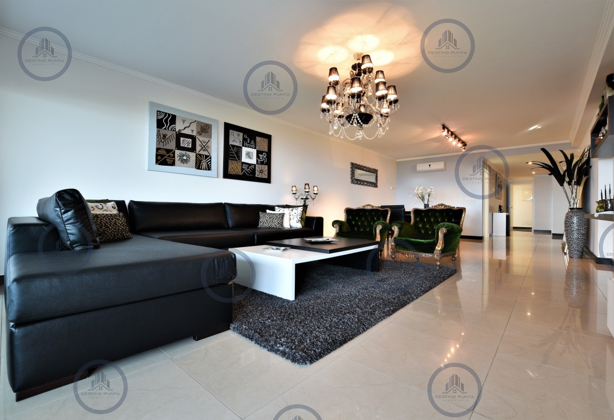 Apartamento ID.357 - Moderno Apartamento de 3 Dormitorios frente al Mar - Playa Brava