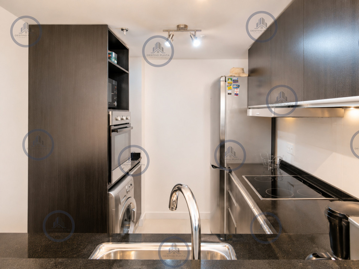 Apartamento ID.327 - Apartamento de 2 Dormitorios y Medio en Forest Tower - Punta del Este