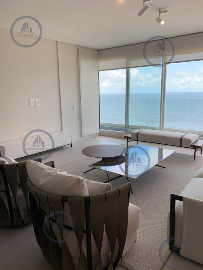 Apartamento ID.1651 - Alquiler temporario de apartamento Premiun central de tres dormitorios Le Parc III sobre Playa Brava
