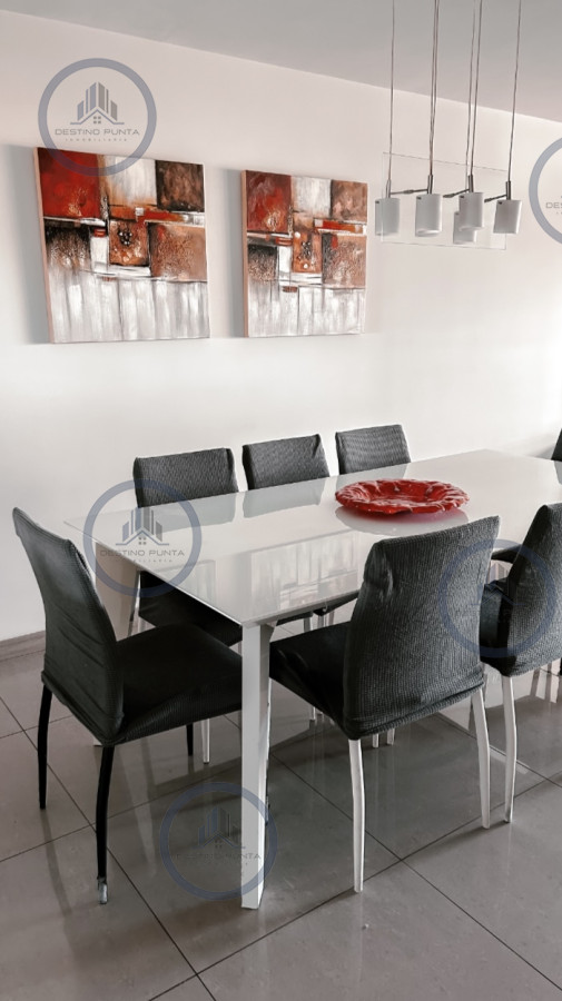 Apartamento ID.2314 - Apartamento de 2 dormitorios con 2 baños en alquiler por temporada torre moderna de Punta del este 