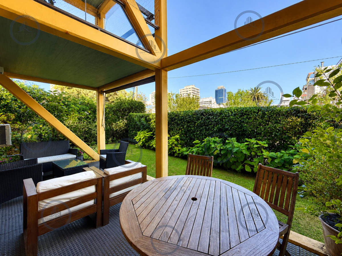 Apartamento ID.3115 - Oportunidad en Venta! Apartamento con alma de casa, 3 Dormitorios, Parrillero y Estufa, en zona Península Punta del Este