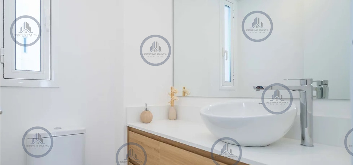 Apartamento ID.1729 - Excelente Apartamento de 2 Dormitorios Frente al Mar - Punta del Este