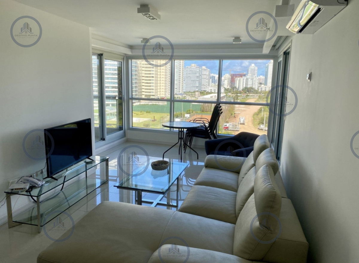 Apartamento ID.2159 - Oportunidad Moderno Apartamento de 2 Dormitorios y Dependencia a Pasos de Playa Brava