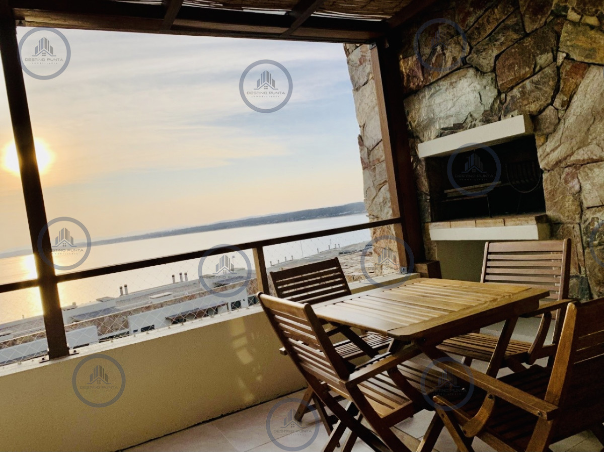 Apartamento ID.125 - Alquiler temporario de apartamento de dos dormitorios con parrillero, Punta Ballena