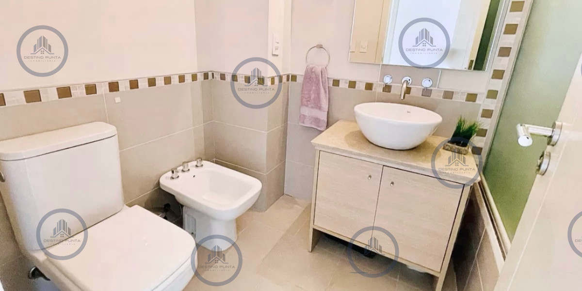 Apartamento ID.176 - Apartamento de 3 Dormitorios en Venta, Ocean Drive Punta del Este