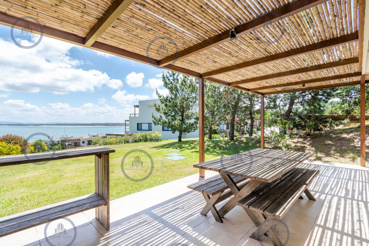Apartamento ID.377 - Alquiler temporario de apartamento de dos dormitorios con parrillero, Punta Ballena