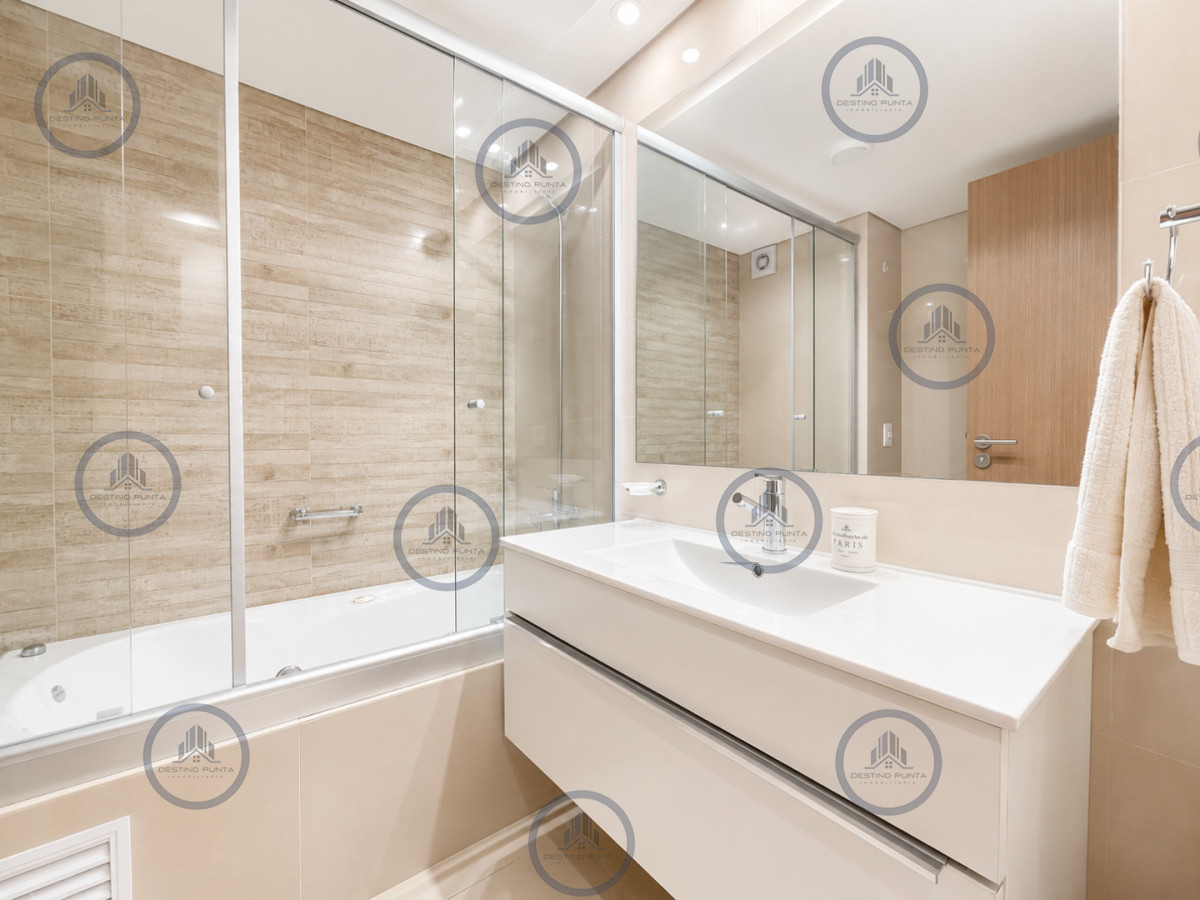 Apartamento ID.2893 - Apartamento de 2 dormitorios y parrillero en Playa Brava alquiler de temporada 