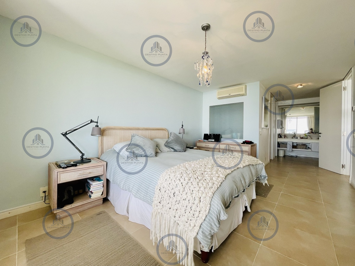 Apartamento ID.421 - Maravilloso departamento de 2 dormitorios con parrillero y salida al jardín en alquiler 