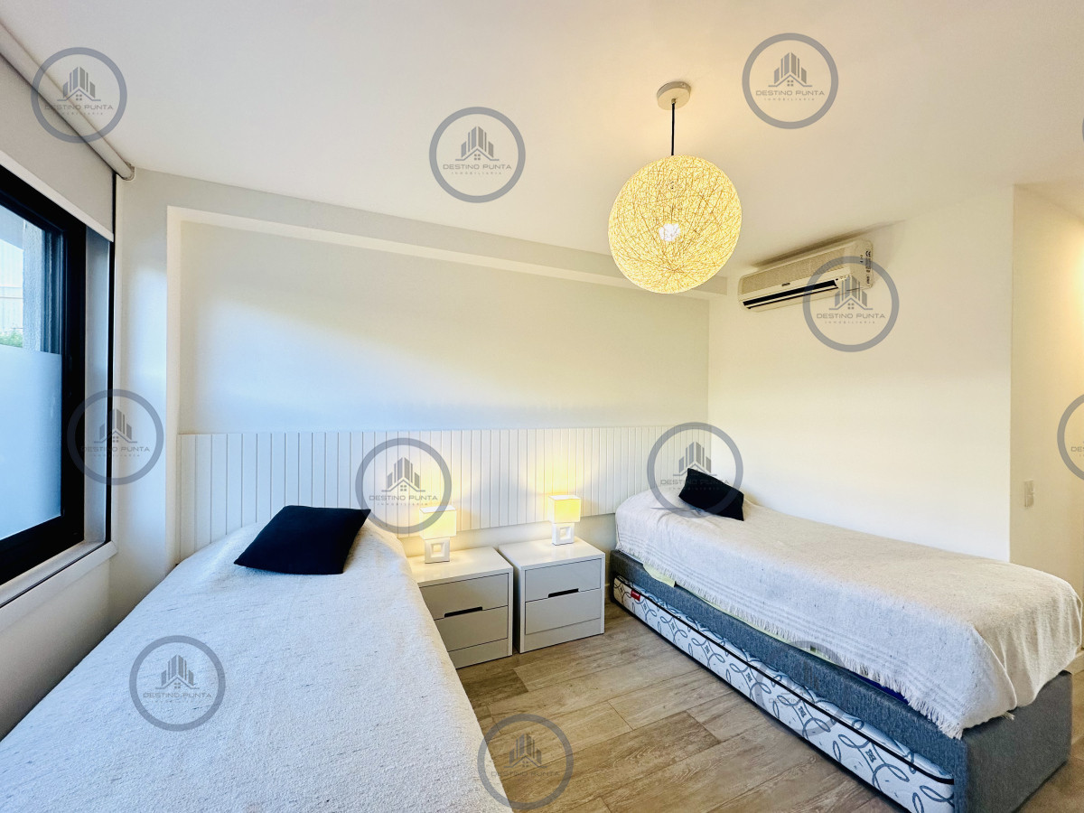 Apartamento ID.108 - Alquiler temporario de apartamento con la mejor ubicación del complejo, unidad de dos dormitorios con parrillero de uso exclusivo, Punta Ballena