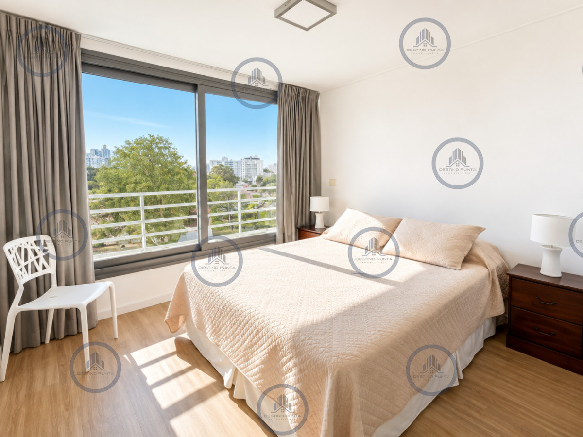 Apartamento ID.3290 - Excelente Apartamento de 2 Dormitorios en Alexander Boulevard, Punta del Este