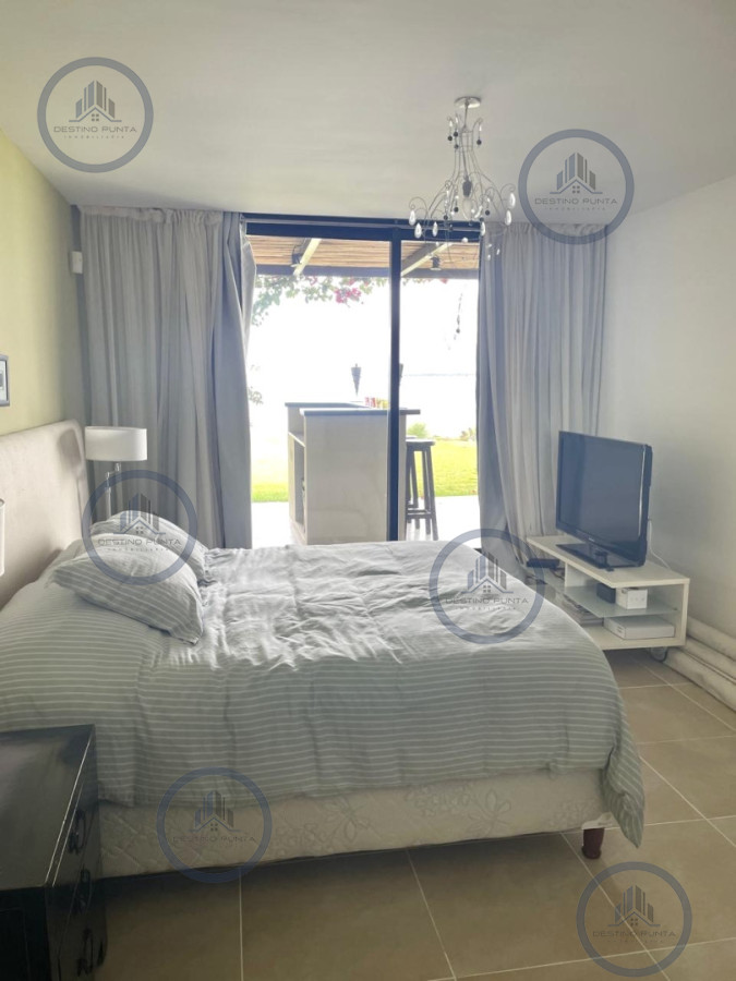 Apartamento ID.421 - Maravilloso departamento de 2 dormitorios con parrillero y salida al jardín en alquiler 