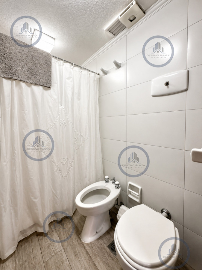 Apartamento ID.3115 - Oportunidad en Venta! Apartamento con alma de casa, 3 Dormitorios, Parrillero y Estufa, en zona Península Punta del Este