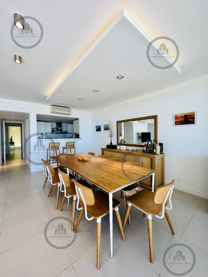 Apartamento ID.1690 - Venta y Alquiler temporario de apartamento moderno de dos dormitorios con parrillero en Punta Ballena