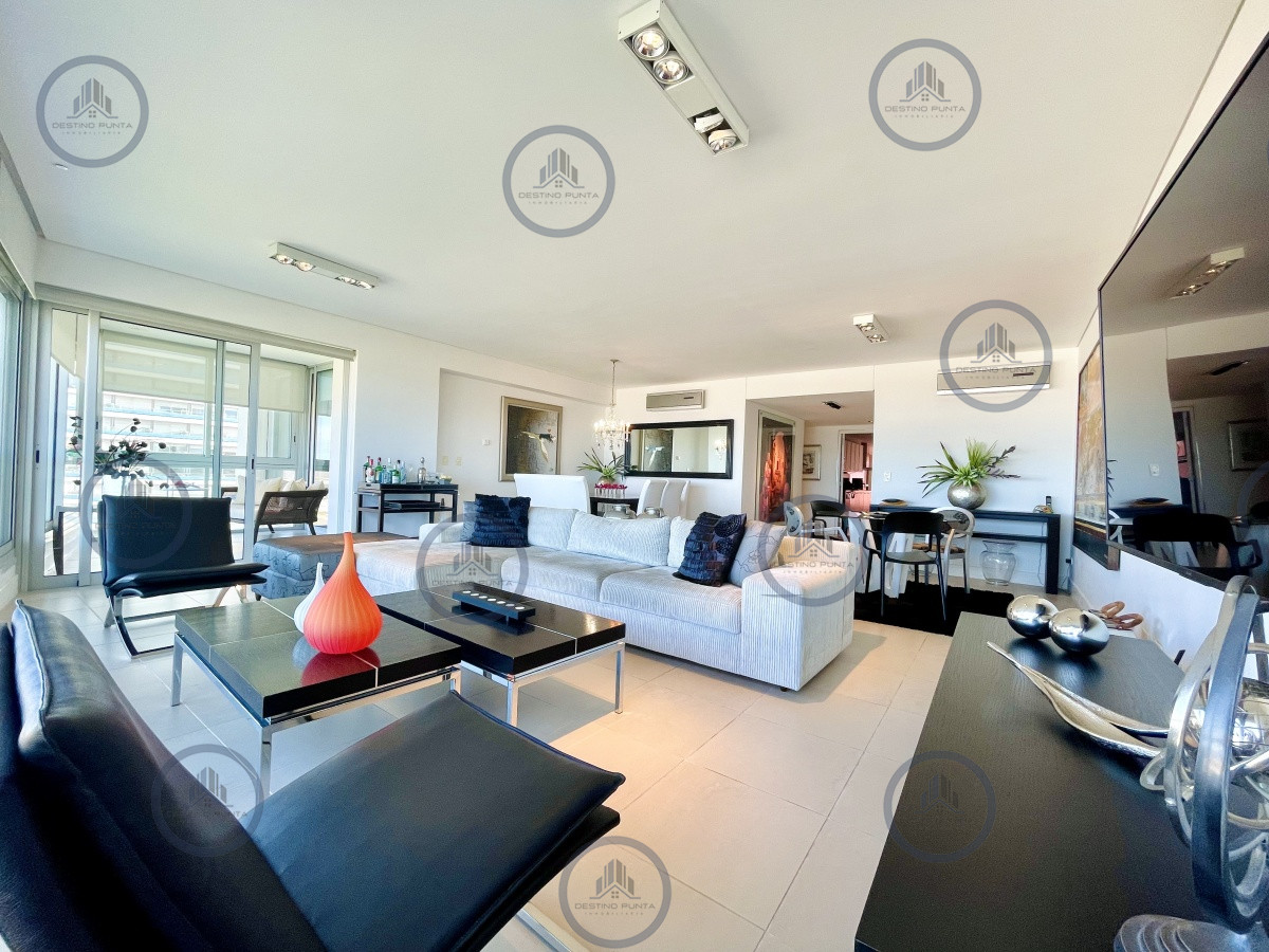 Apartamento ID.45 - Alquiler temporario de departamento premium de 3 Dormitorios y dependencia de servicio, Playa Brava