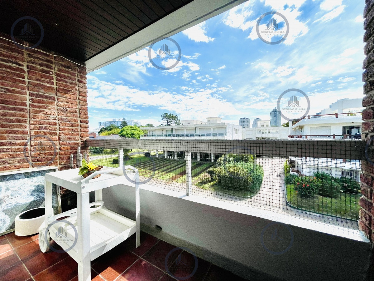 Apartamento ID.788 - Apartamento de 2 Dormitorios en Aidy Grill a Pocos Metros de Playa Brava - Venta