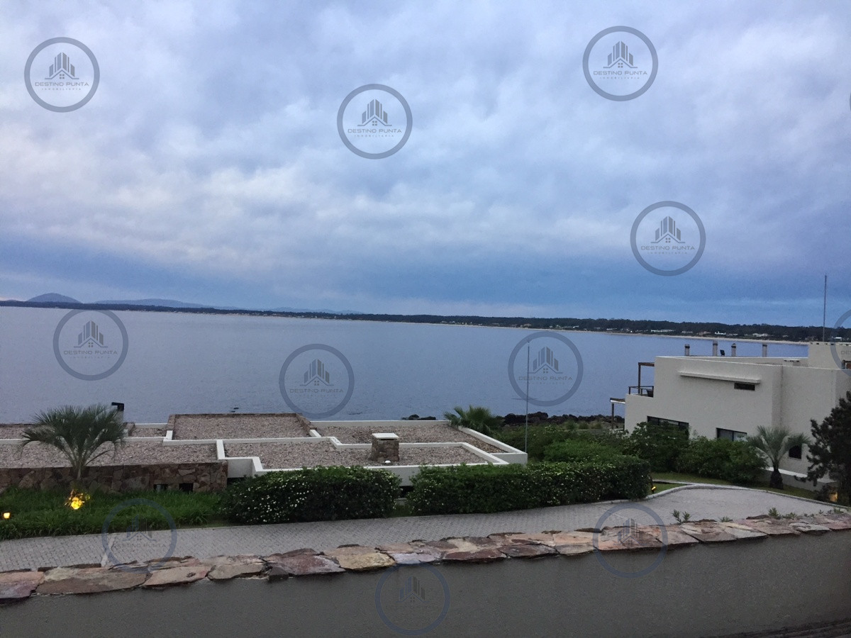 Apartamento ID.3 - Venta y alquiler temporario de apartamento de dos dormitorios en Punta Ballena
