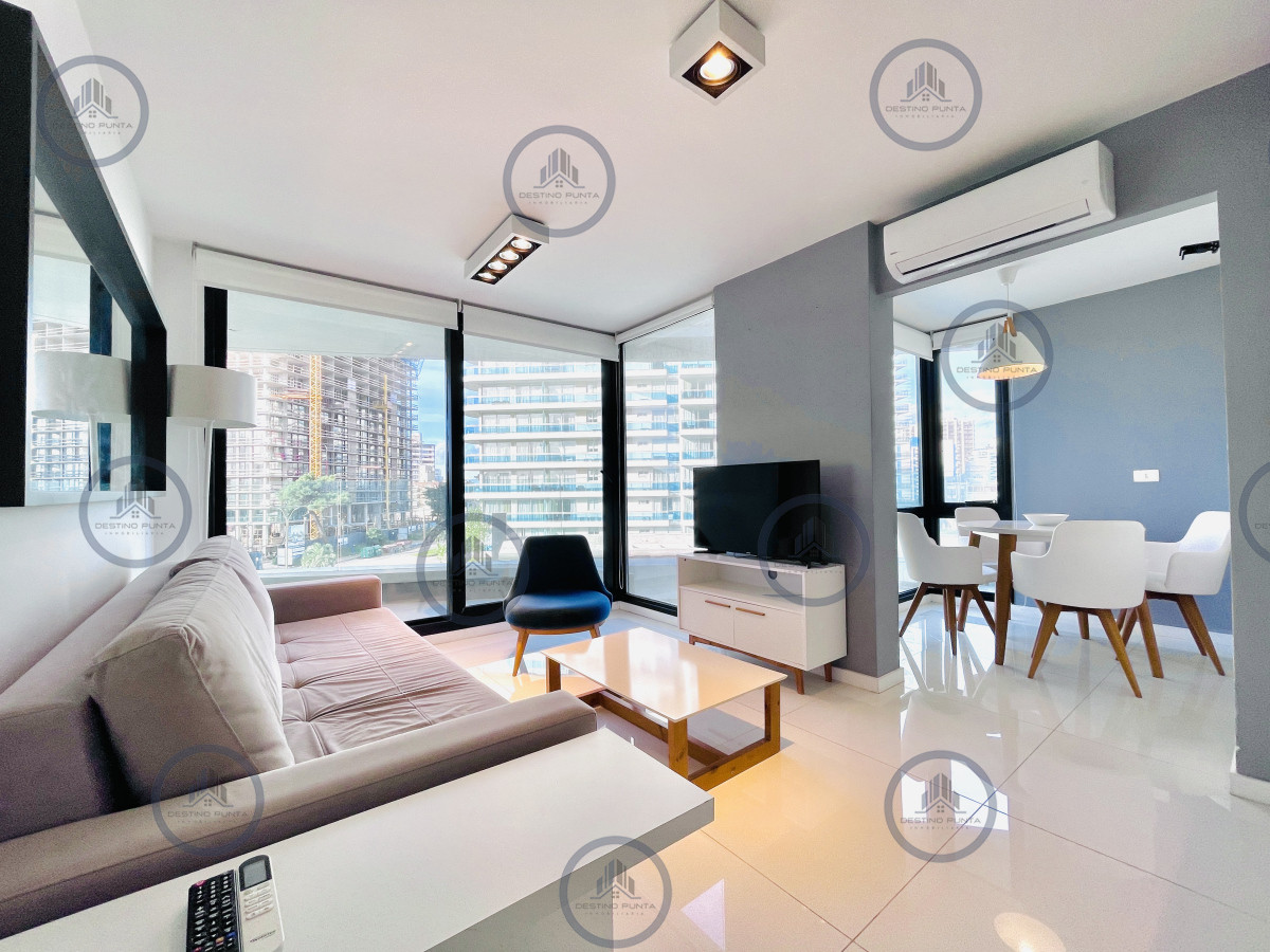 Apartamento ID.2710 - Alquiler Anual, Apartamento de 1 Dormitorio entre playas Mansa y Brava