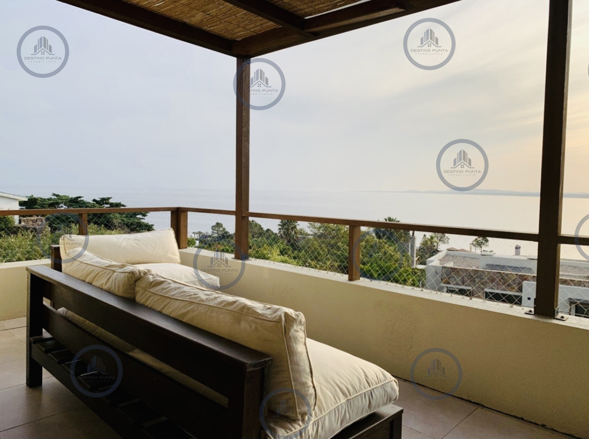 Apartamento ID.125 - Alquiler temporario de apartamento de dos dormitorios con parrillero, Punta Ballena