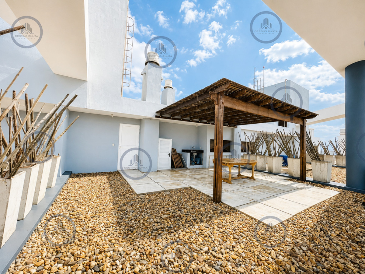 Apartamento ID.1121 - Moderno Apartamento Penthouse con Parrillero en torre One, Playa Brava Punta del Este