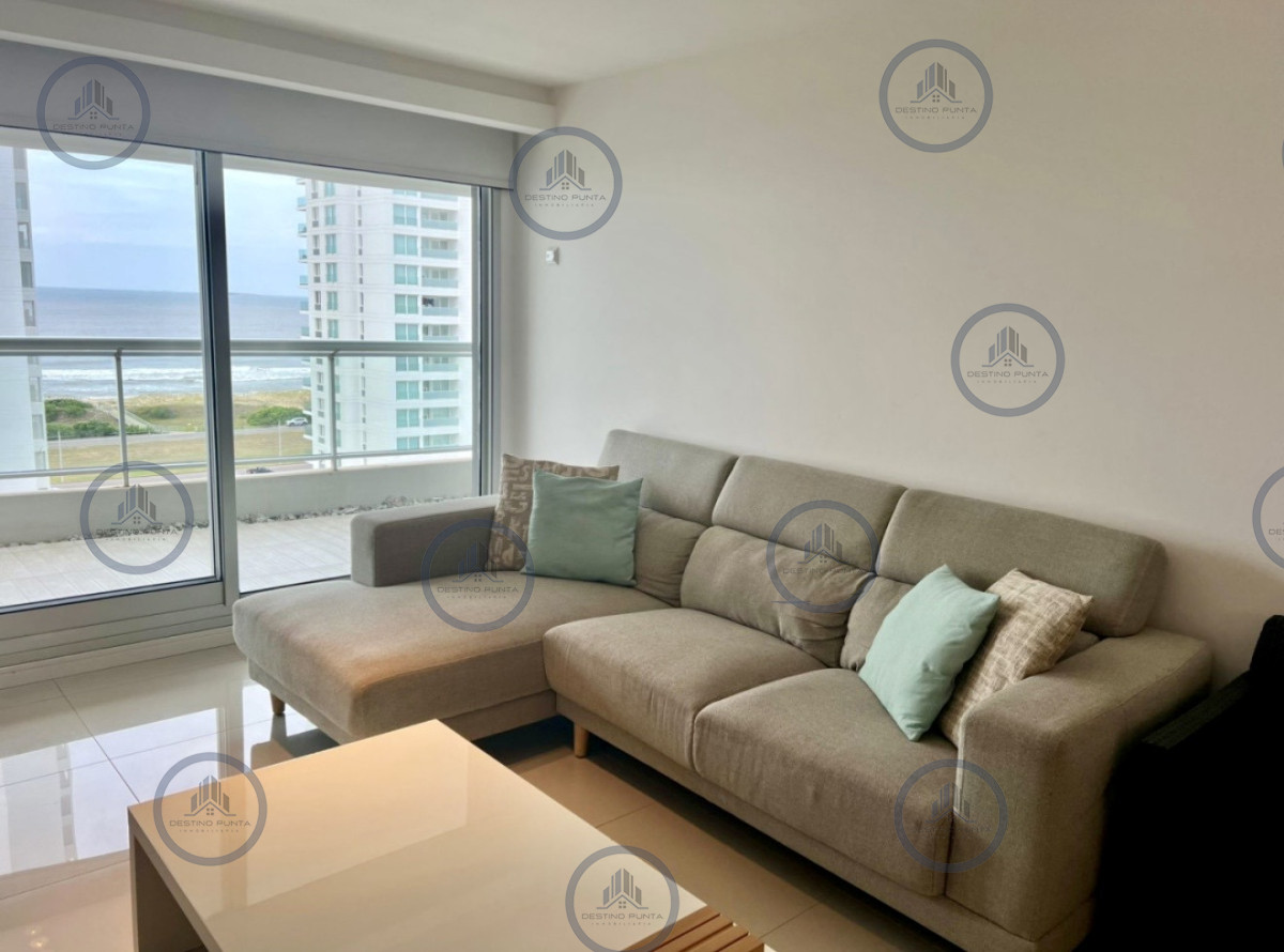 Apartamento ID.3160 - Venta de apartamento con vista al mar a pasos de playa Brava de 2 dormitorios con parrillero 