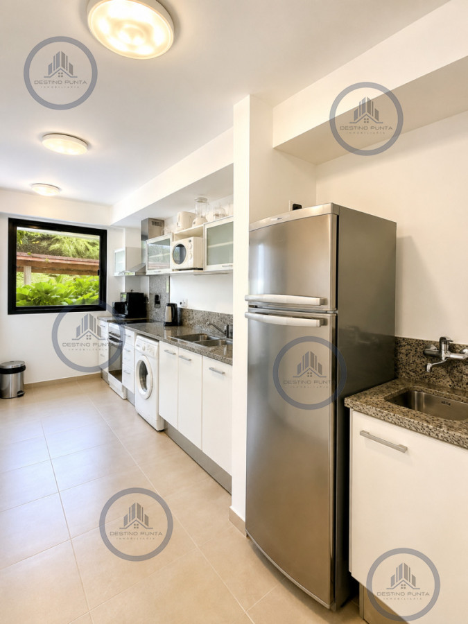 Apartamento ID.3095 - Venta de apartamento de 2 dormitorios con parrillero propio y vista al mar, Punta Ballena