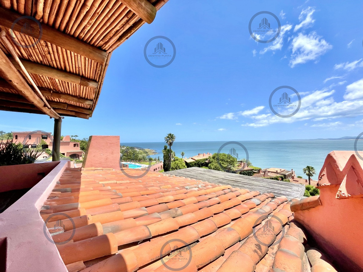 Alquiler temporario, anual y venta  de maravillosa casa de cuatro dormitorios más dependencia en Complejo Privado de Punta Ballena — fotografía 3