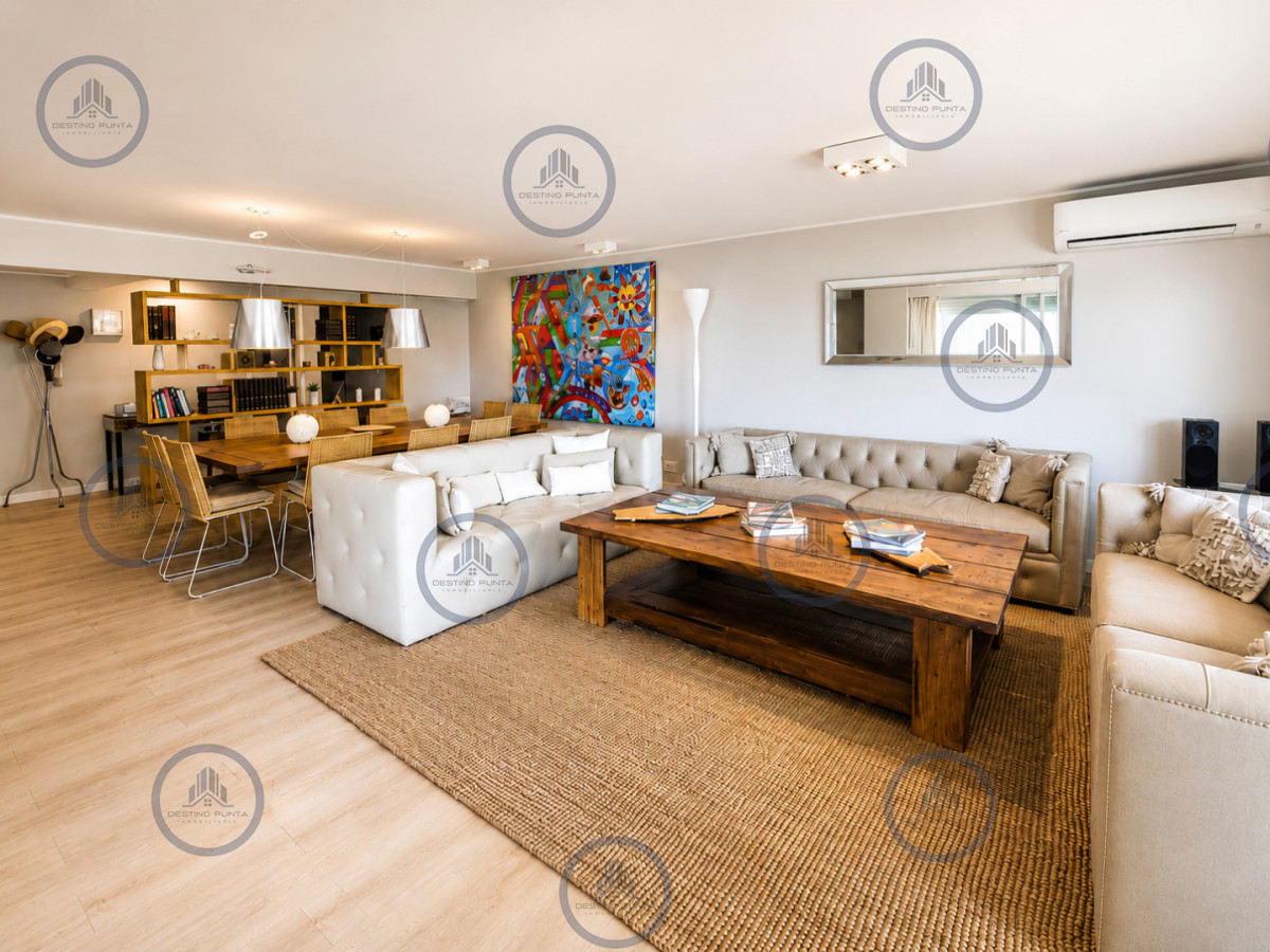 Apartamento ID.3027 - Espectacular Apartamento de 3 Dormitorios en Península de Punta del Este. En Venta y Alquiler Anual