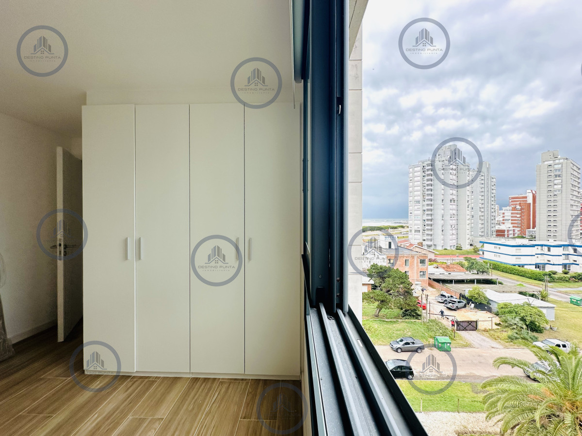 Apartamento ID.1196 - Apartamento de 2 Dormitorios Alquiler Anual, Playa Brava, Punta del Este