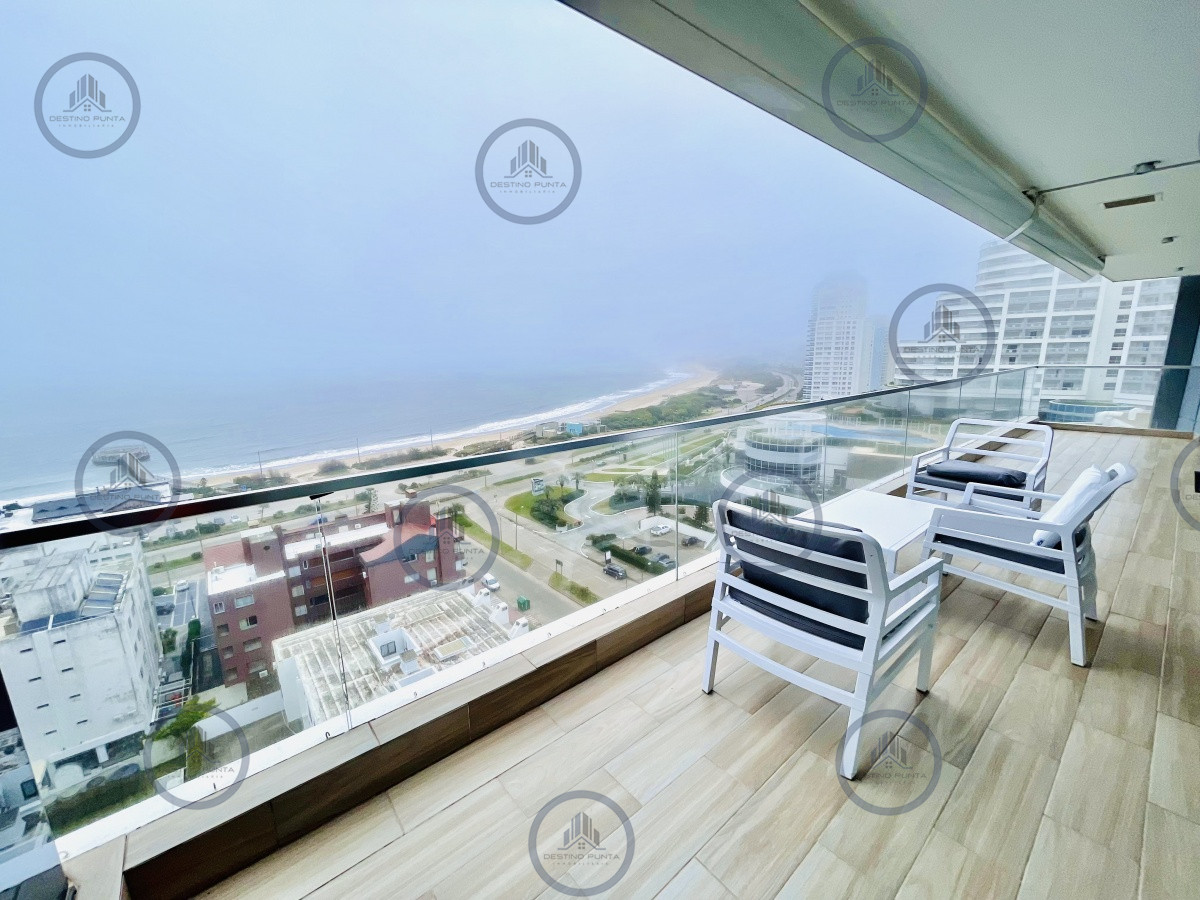 Apartamento ID.159 - Moderno Apartamento de 3 Suites en Playa Mansa con Vista al Mar
