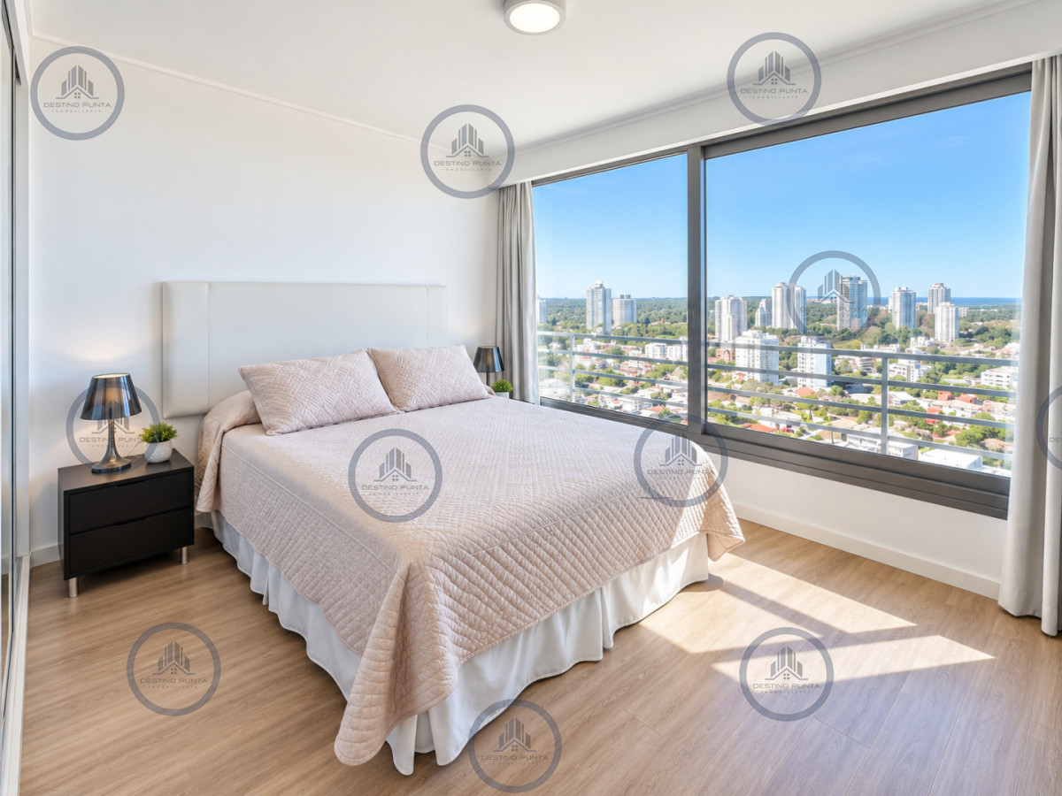Apartamento ID.3292 - Penthouse Dúplex de 3 Dormitorios en suite con Parrillero, Jacuzzi y Amplias Terrazas con vistas panorámicas. Playa Mansa, Punta del Este