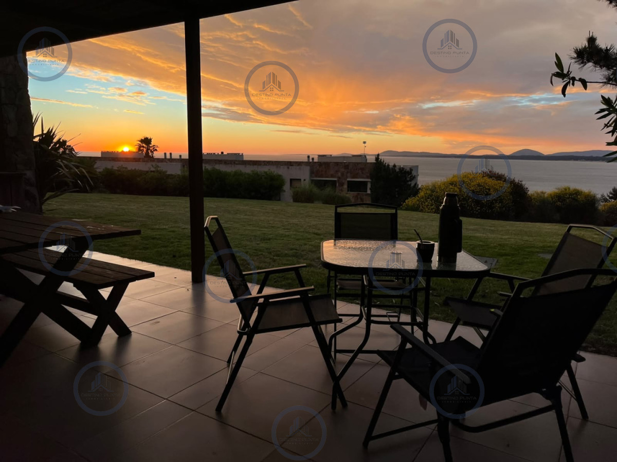 Apartamento ID.377 - Alquiler temporario de apartamento de dos dormitorios con parrillero, Punta Ballena