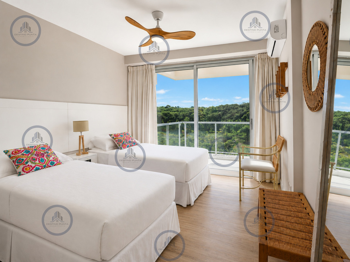 Apartamento ID.3301 - Moderno Apartamento de 3 Dormitorios en Primera Línea del Mar. Blue Marine, Playa Brava Punta del Este
