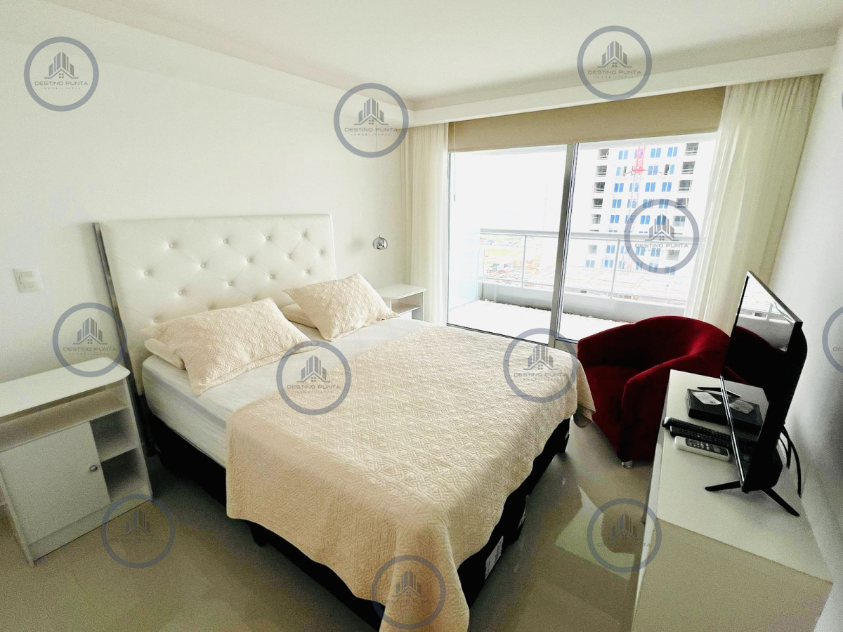 Apartamento ID.1682 - Apartamento de 2 Dormitorios y Parrillero con Vista al Mar en Playa Brava, Look Brava