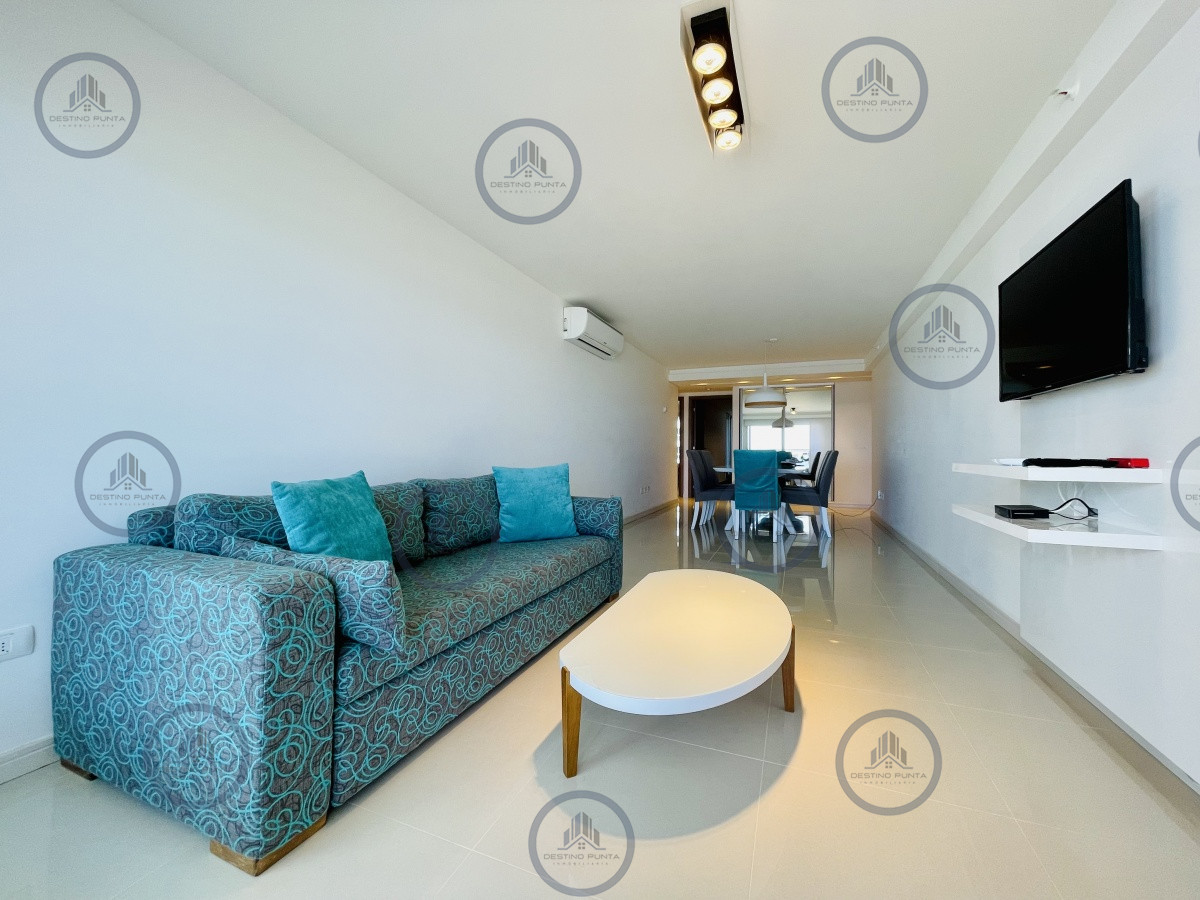 Apartamento ID.442 - Alquiler temporario de apartamento de dos dormitorios con dos baños en Playa Brava
