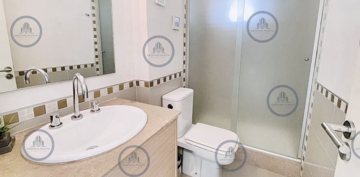 Apartamento ID.176 - Apartamento de 3 Dormitorios en Venta, Ocean Drive Punta del Este