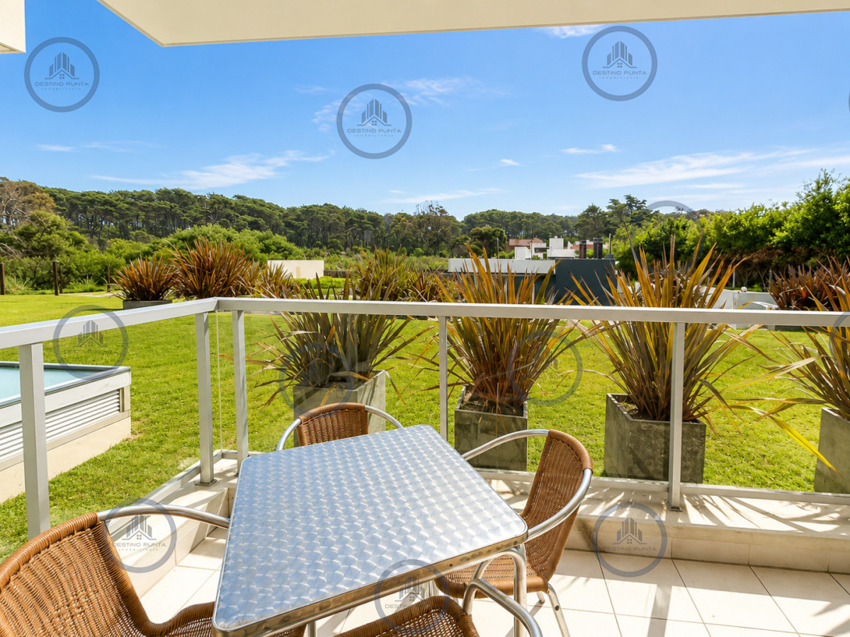Apartamento ID.3250 - Apartamento moderno de 3 Dormitorios frente al mar en Playa Brava, Punta del Este