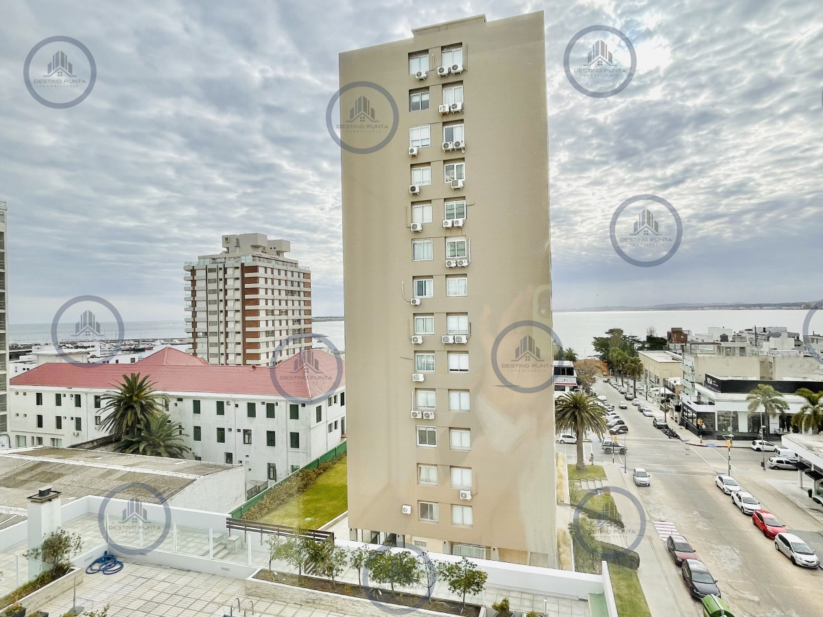 Apartamento ID.1590 - Venta de apartamento de 1 Dormitorio en el corazón de la Península, Punta del Este