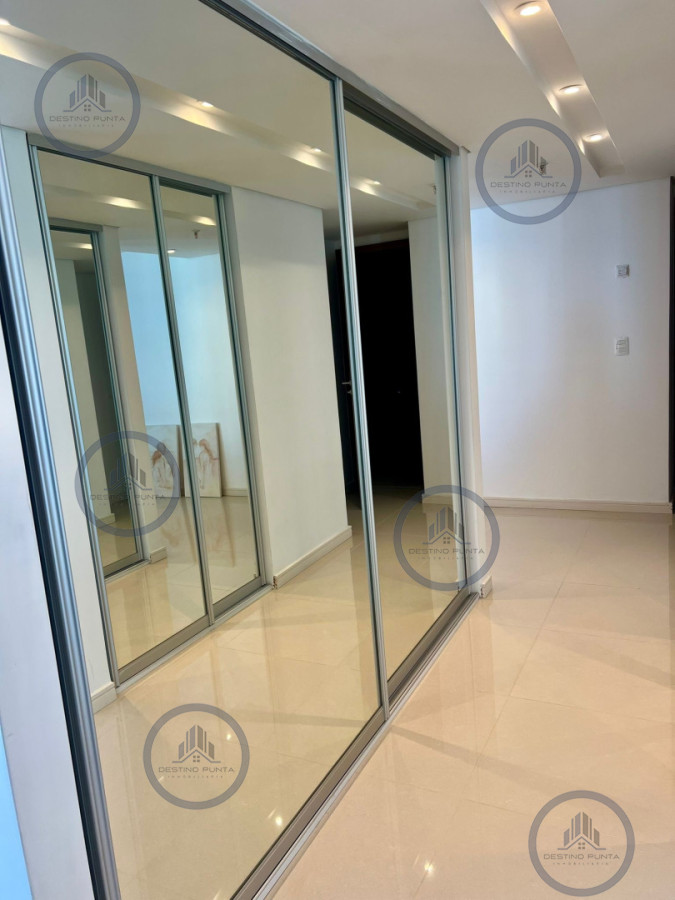 Apartamento ID.170 - Penthouse dúplex de 4 suites con azotea, parrillero y más de 500 m² de lujo contemporáneo