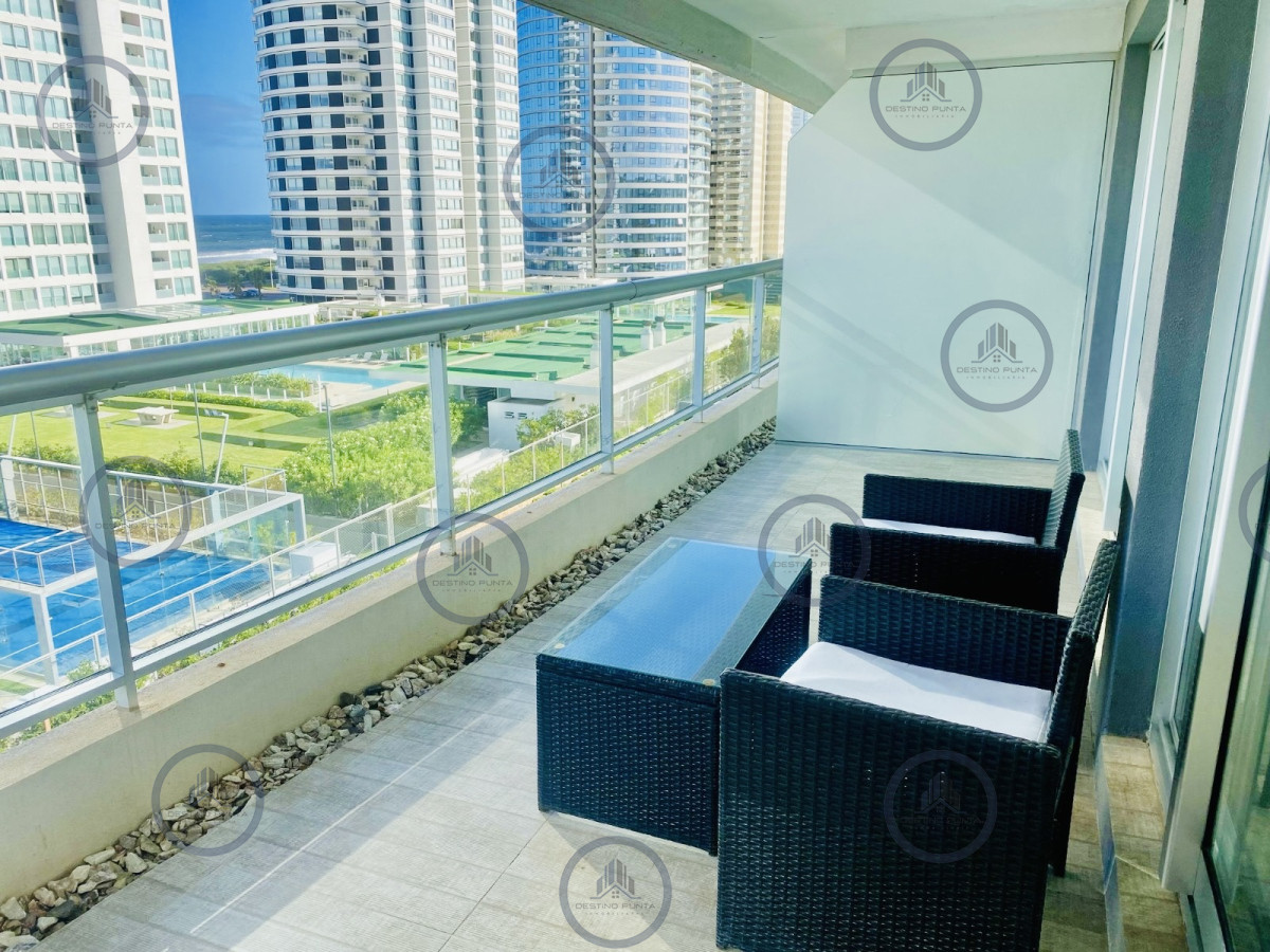 Apartamento ID.2927 - Apartamento de 2 Dormitorios y Parrillero con Vista al Mar en Playa Brava, Look Tower