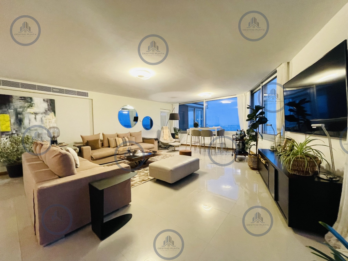 Apartamento ID.2024 - Moderno Apartamento Frente Al Mar, 3 Dormitorios y Dependencia