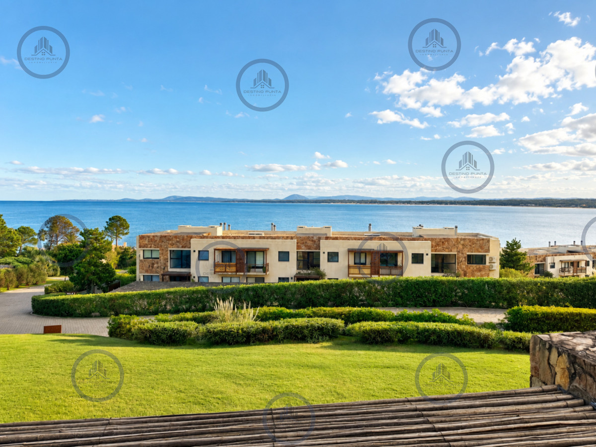 Apartamento ID.3095 - Venta de apartamento de 2 dormitorios con parrillero propio y vista al mar, Punta Ballena