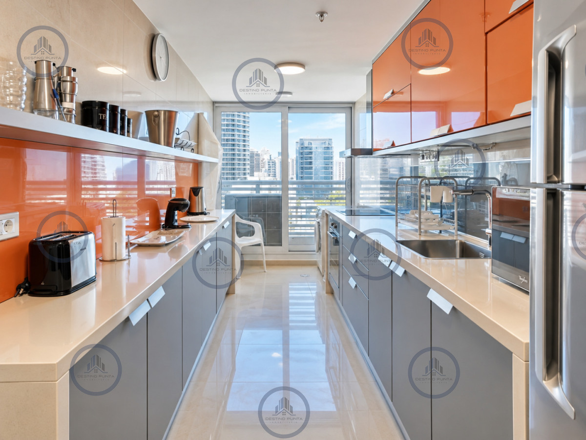 Apartamento ID.3306 - Moderno Apartamento de 3 Dormitorios en suite con Vista al Mar, Playa Mansa, Punta del Este
