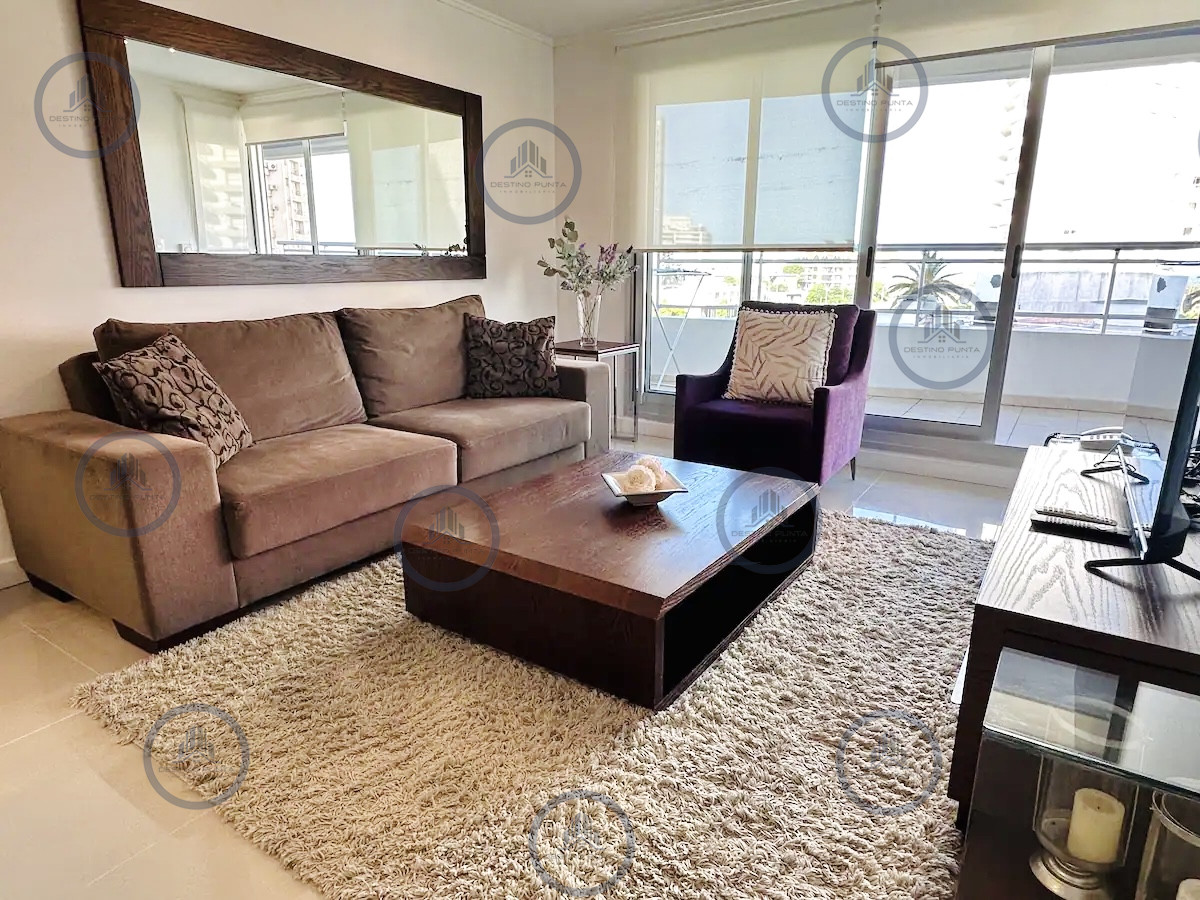 Apartamento ID.1168 - Moderno Apartamento de 2 Dormitorios y Medio en Torre con Servicios, Playa Brava