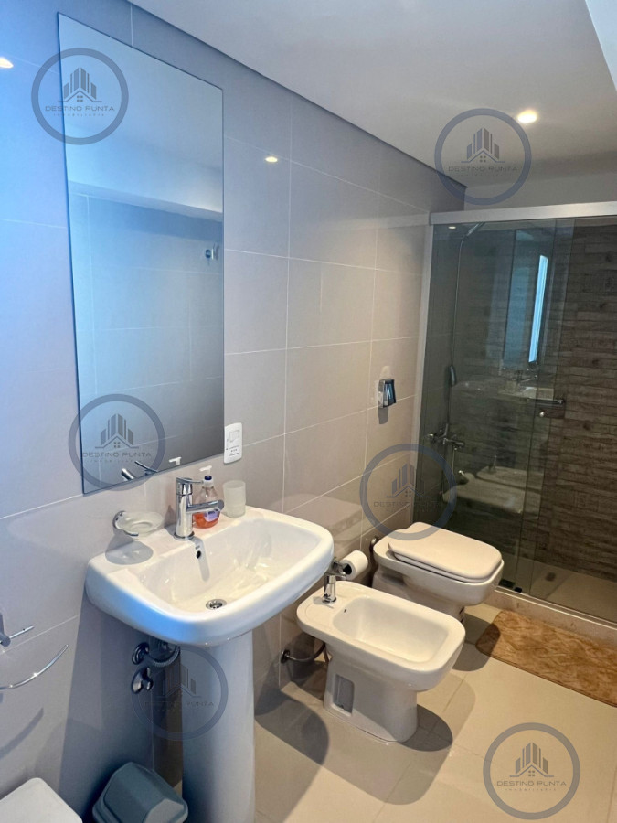 Apartamento ID.170 - Penthouse dúplex de 4 suites con azotea, parrillero y más de 500 m² de lujo contemporáneo