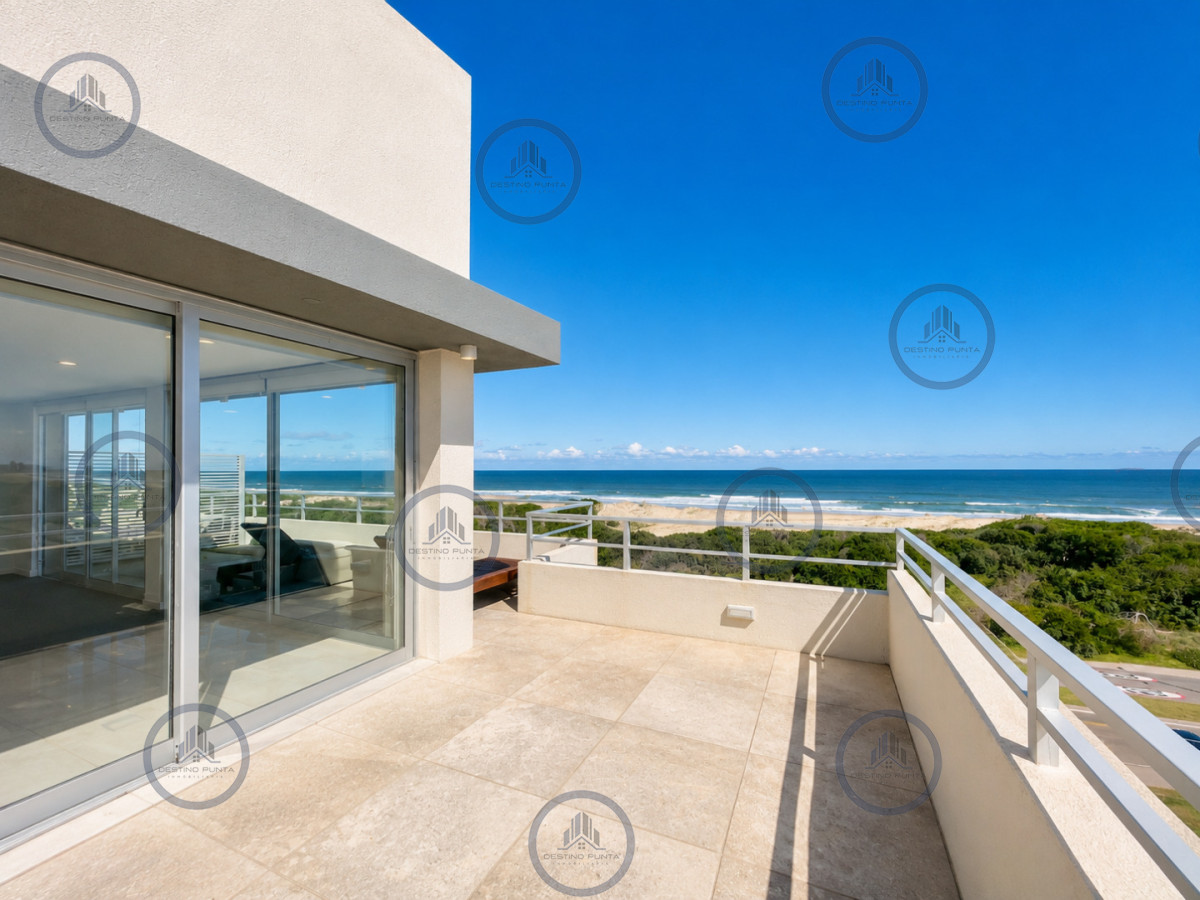 Apartamento ID.2985 - Penthouse de 3 Dormitorios con Barbacoa en Primera Línea del Mar, Playa Brava Punta del Este