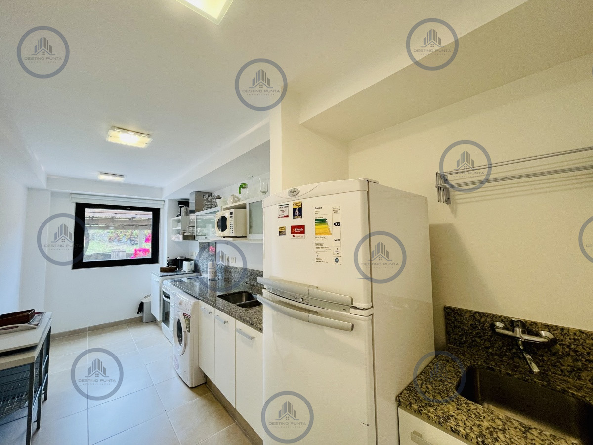Apartamento ID.583 - Alquiler temporario de apartamento de dos dormitorios con Parrillero de uso exclusivo en complejo privado de Punta Ballena