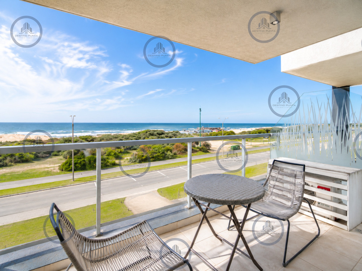 Apartamento ID.1108 - Apartamento Frente al Mar de 3 Dormitorios, Playa Brava Punta del Este