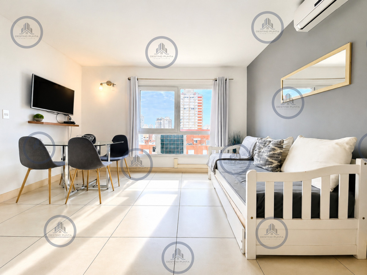 Apartamento ID.1590 - Venta de apartamento de 1 Dormitorio en el corazón de la Península, Punta del Este
