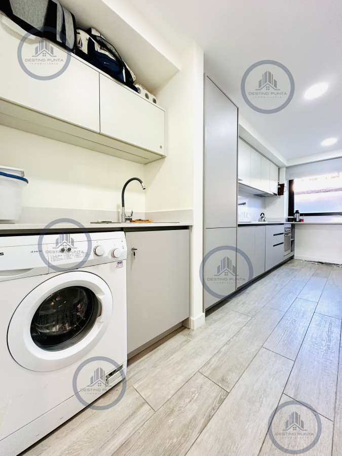 Apartamento ID.108 - Alquiler temporario de apartamento con la mejor ubicación del complejo, unidad de dos dormitorios con parrillero de uso exclusivo, Punta Ballena