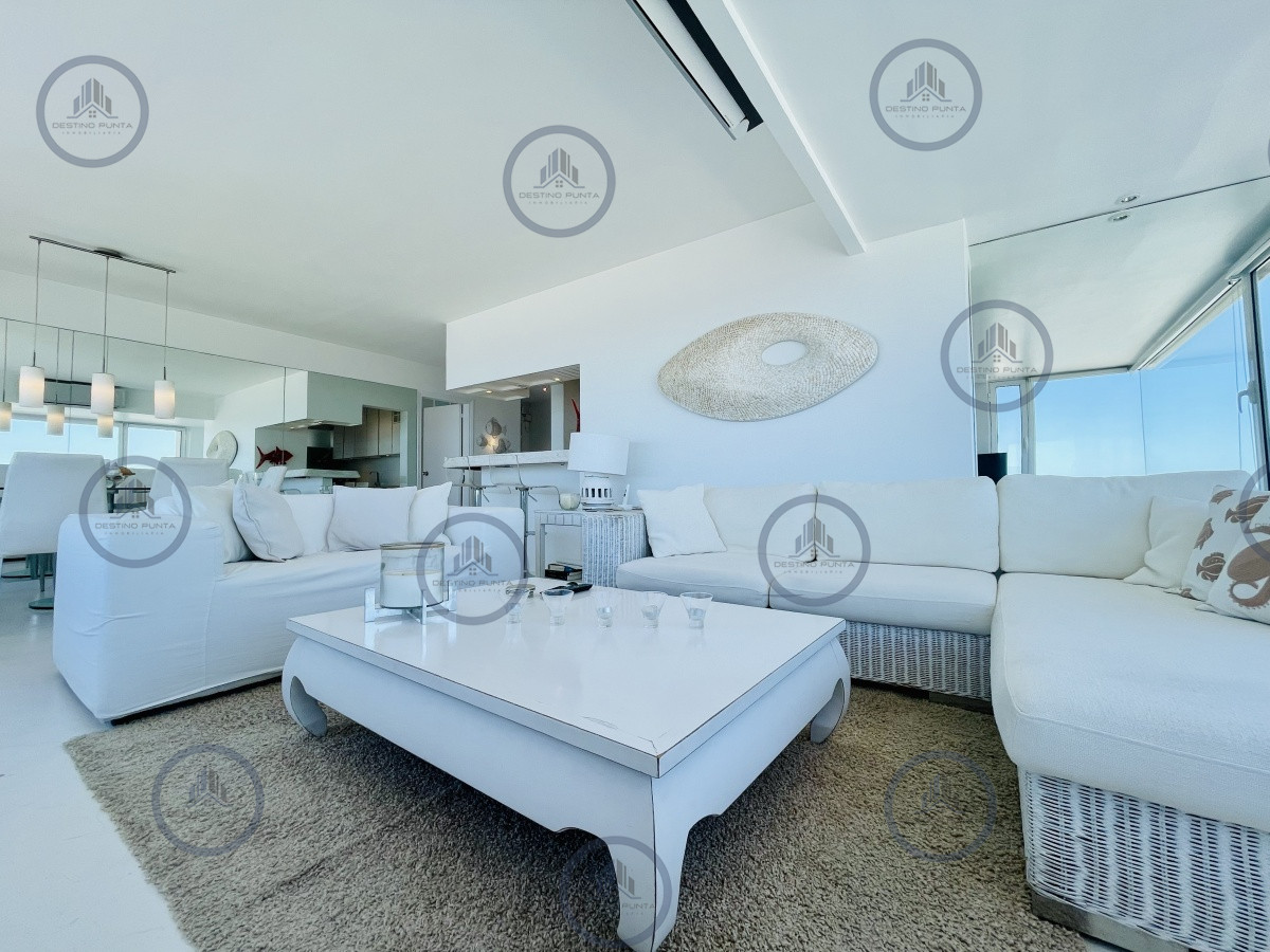 Alquiler temporario de maravilloso departamento piso alto de tres dormitorios, Peninsula, Punta del Este — fotografía 3
